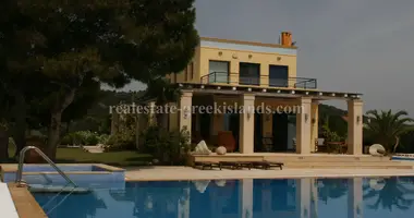 Villa 6 bedrooms in Agia Marina, Greece