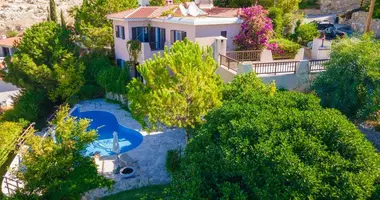 Villa 4 bedrooms in Kamares, Cyprus