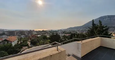 1 bedroom apartment in Burtaisi, Montenegro