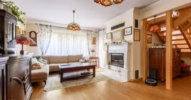 6 room house in Lomianki Dolne, Poland