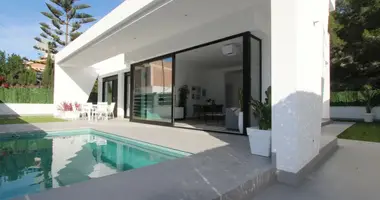 Villa  con baño, con Piscina privada, con Certificado energético en Pilar de la Horadada, España