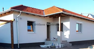 4 room house in Per, Hungary