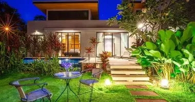 Villa 3 chambres avec Fenêtres double vitrage, avec Meublesd, avec Climatiseur dans Phuket, Thaïlande