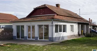 Dom 3 pokoi w Tiszaszentimre, Węgry