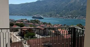 Wohnung 2 Schlafzimmer in Dobrota, Montenegro