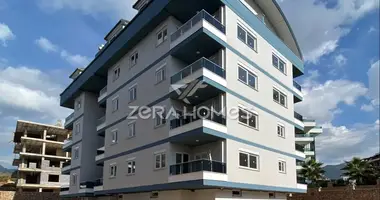 Квартира 4 комнаты с парковкой, с лифтом, с бассейном в Каракокали, Турция