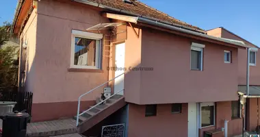 5 room house in Pecel, Hungary
