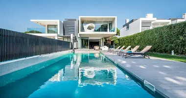 Villa  mit Doppelt verglaste Fenster, mit Balkon, mit Möbliert in Quarteira, Portugal