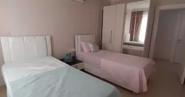 2 room apartment with elevator, with surveillance security system in Alanya, Turkey