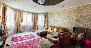 Apartamento 3 habitaciones en Minsk, Belarús