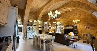 5 bedroom house in Qormi, Malta