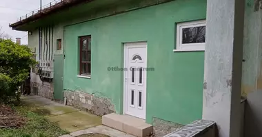 8 room house in Budapest, Hungary