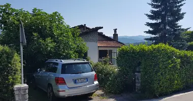 Villa in Camporgiano, Italien