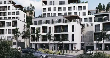 Propiedad comercial 110 m² en Tivat, Montenegro