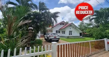 Villa 3 bedrooms with parking, with Furnitured, with Air conditioner in Phuket, Thailand