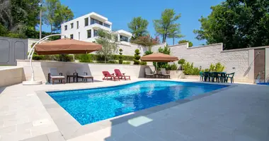 Villa 4 chambres dans Tivat, Monténégro