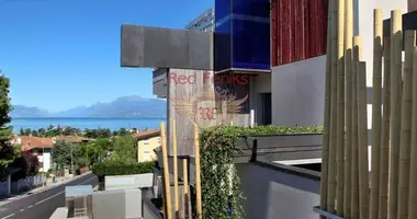 2 bedroom apartment in Desenzano del Garda, Italy