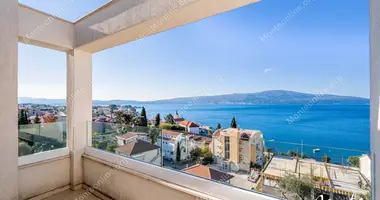 Wohnung 2 Schlafzimmer in Tivat, Montenegro