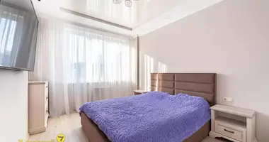 Apartamento 3 habitaciones en Minsk, Belarús