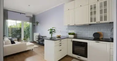 Wohnung 2 zimmer in Warschau, Polen
