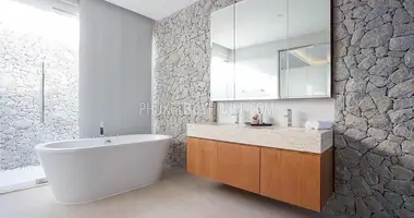 Villa 3 bedrooms in Si Sunthon, Thailand