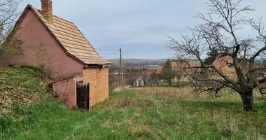 Działka w Pakozd, Węgry