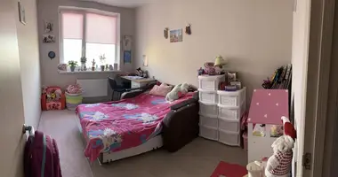 Квартира 3 комнаты в Авангард, Украина