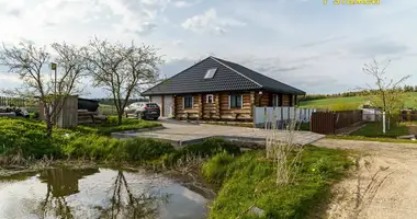 Maison dans Papiarnianski siel ski Saviet, Biélorussie