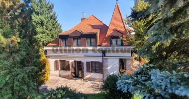 5 room house in Tahitotfalu, Hungary