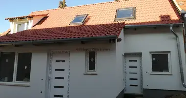 Mieszkanie 4 pokoi w Budakeszi, Węgry