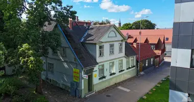 Квартира 4 комнаты в Лиепая, Латвия