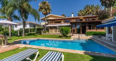 6 bedroom house in Artola, Spain