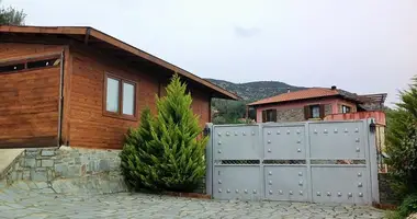 Casa de campo 4 habitaciones en Nea Peramos, Grecia