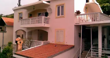 Casa 6 habitaciones en Montenegro