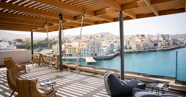 Hôtel 1 179 m² dans Agios Nikolaos, Grèce