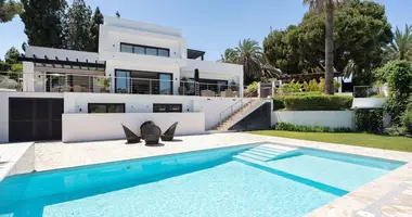 4 bedroom house in San Pedro Alcantara, Spain