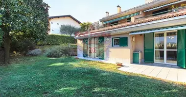 Mieszkanie 3 pokoi w Griante, Włochy