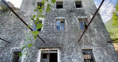 Дом в Столив, Черногория
