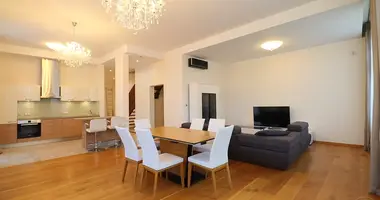 Apartamento 4 habitaciones en Riga, Letonia