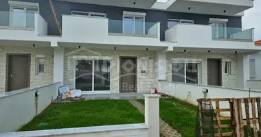 3 bedroom house in Nikiti, Greece