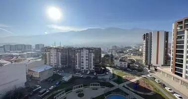 3 room apartment with balcony, with mountain view, with parking in Yildirim, Turkey
