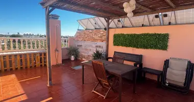 Bliźniak 4 pokoi w Torrevieja, Hiszpania