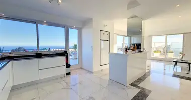 2 bedroom apartment in Nice, France