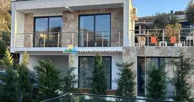 Villa 4 bedrooms in Burtaisi, Montenegro