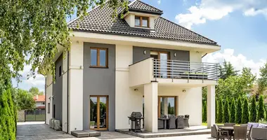 6 room house in Warsaw, Poland