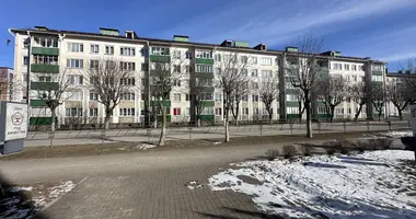 Apartamento 3 habitaciones en Dzyarzhynsk, Bielorrusia