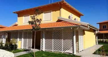 Villa 3 bedrooms with parking, new building, with Air conditioner in Pizzo, Italy