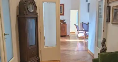Wohnung 5 zimmer in Warschau, Polen