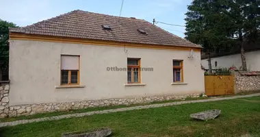 4 room house in Homokboedoege, Hungary