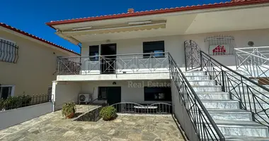 4 bedroom apartment in Polygyros, Greece